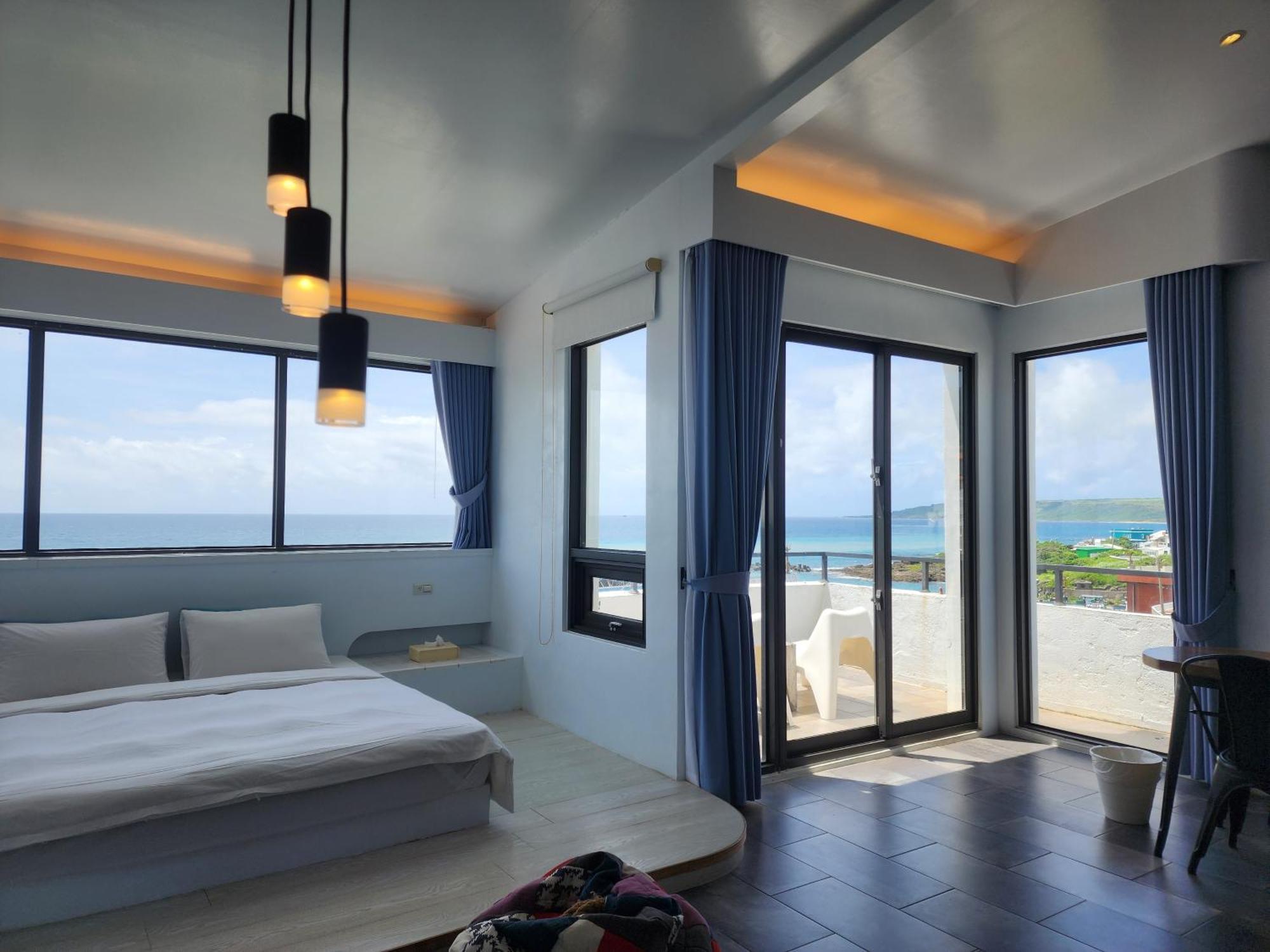 Sea Shore Hotel Manzhou Екстер'єр фото