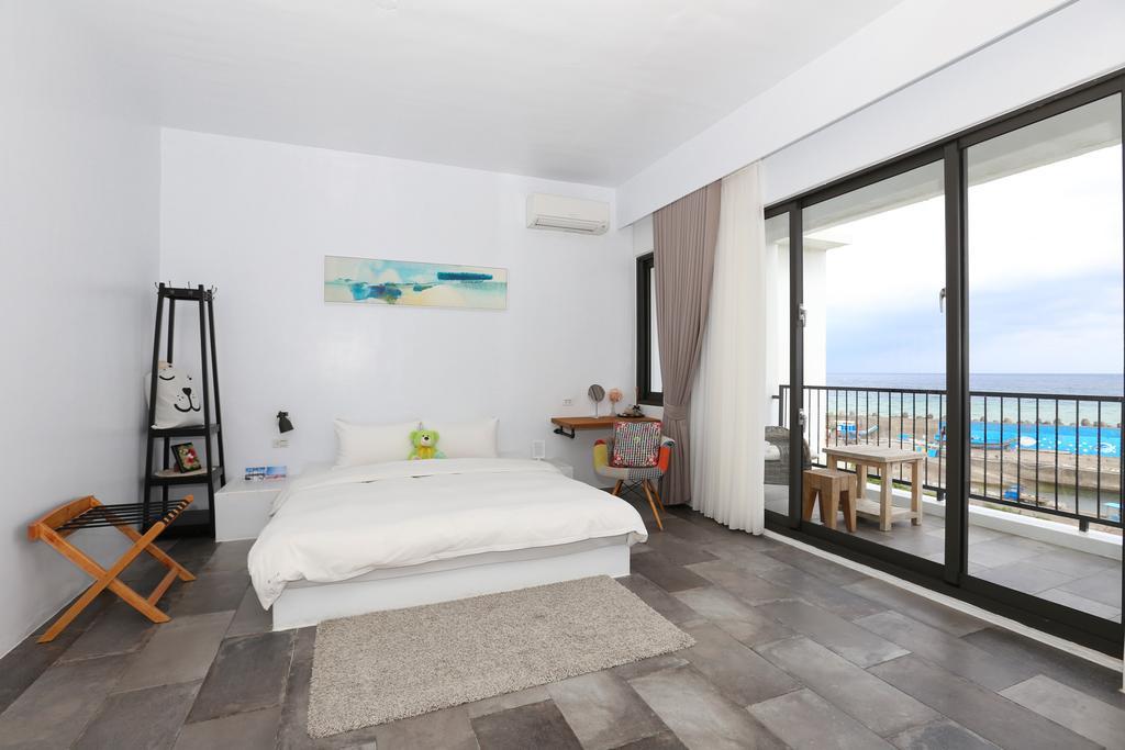 Sea Shore Hotel Manzhou Екстер'єр фото